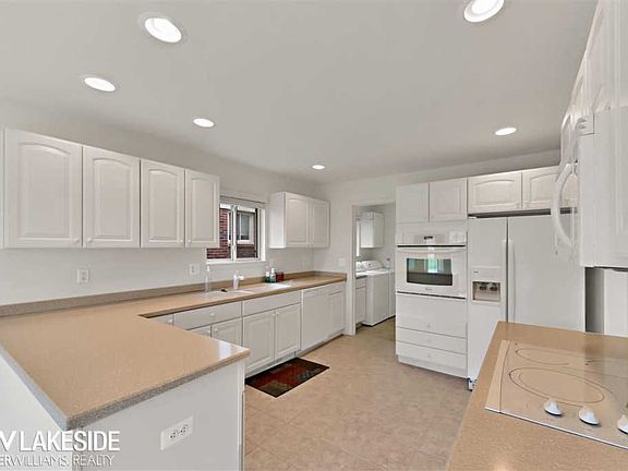 4th image of 50059 Regent St #144