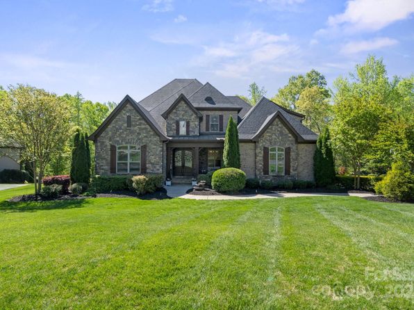 15909 Heath Aster Way, Davidson, NC 28036