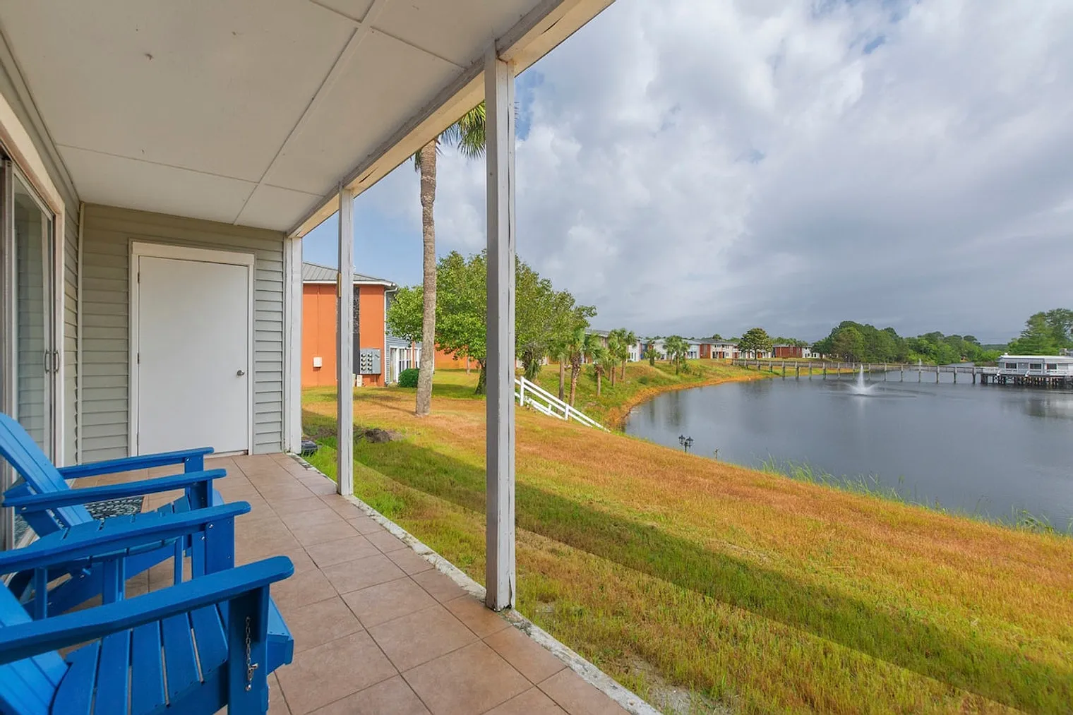 1 bed, 1.0 bath, 699 sqft, $5,220 — Photo 3