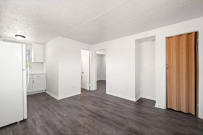 1 bed, 1.0 bath, 440 sqft, $1,050 — Photo 4