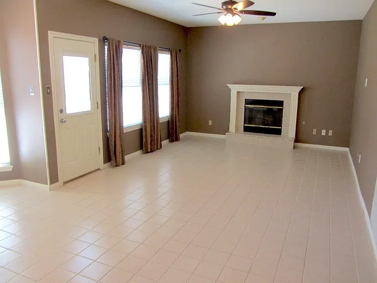 1815 Hickory Ridge Cv — Photo 14