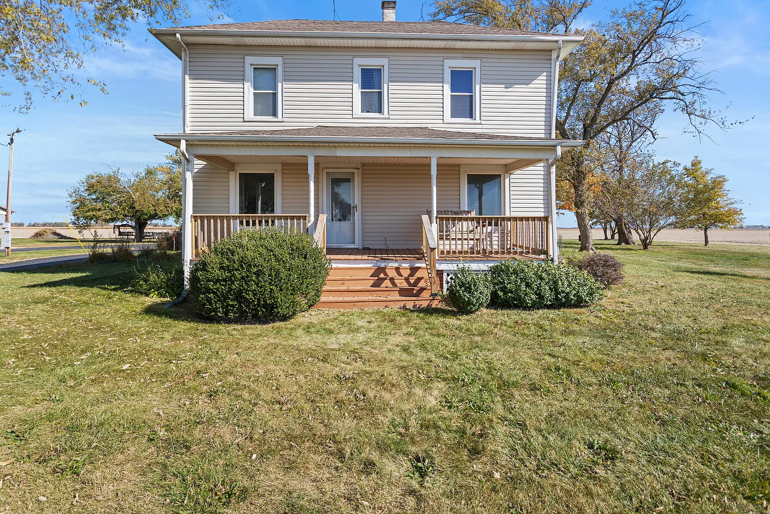 530 County Road 1600 E photo 1