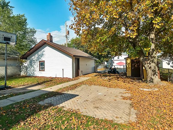 4th image of 3207 Parkside Ave