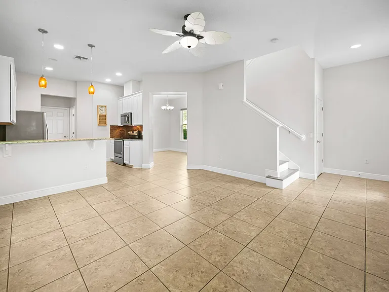 9306 Mira Valle Ln — Photo 10