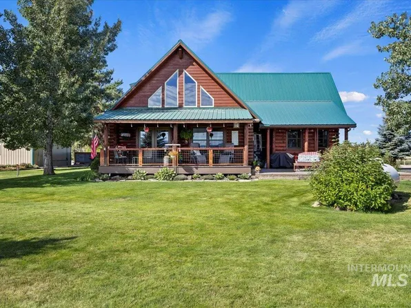 1067 Soldier Rd, Fairfield, ID 83327