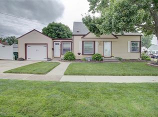 3190 Wilson St, Cuyahoga Falls, OH