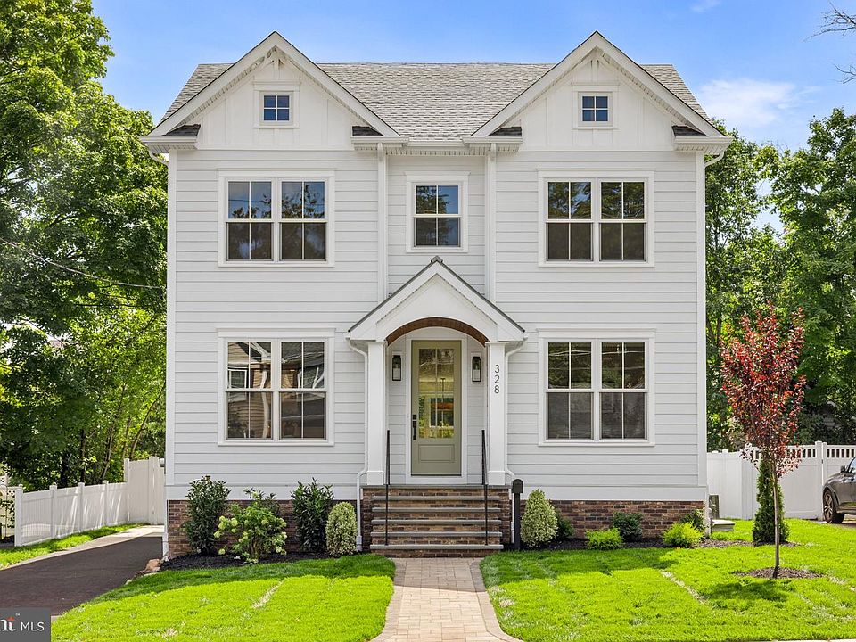 1st image of 328 Lakeview Ave