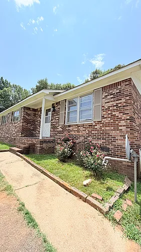 111 Hunter Dr Photo 1 111 Hunter Dr Photo 1