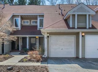 15 Schofield Ct #15, Oak Ridge, NJ 07438