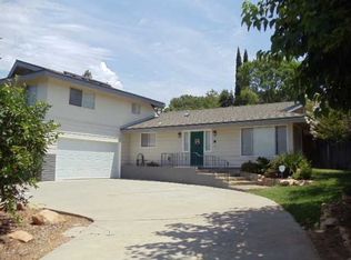 2956 Mary Ln, Escondido, CA 92025