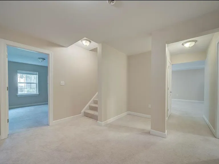 18413 Cedar Dr — Photo 3