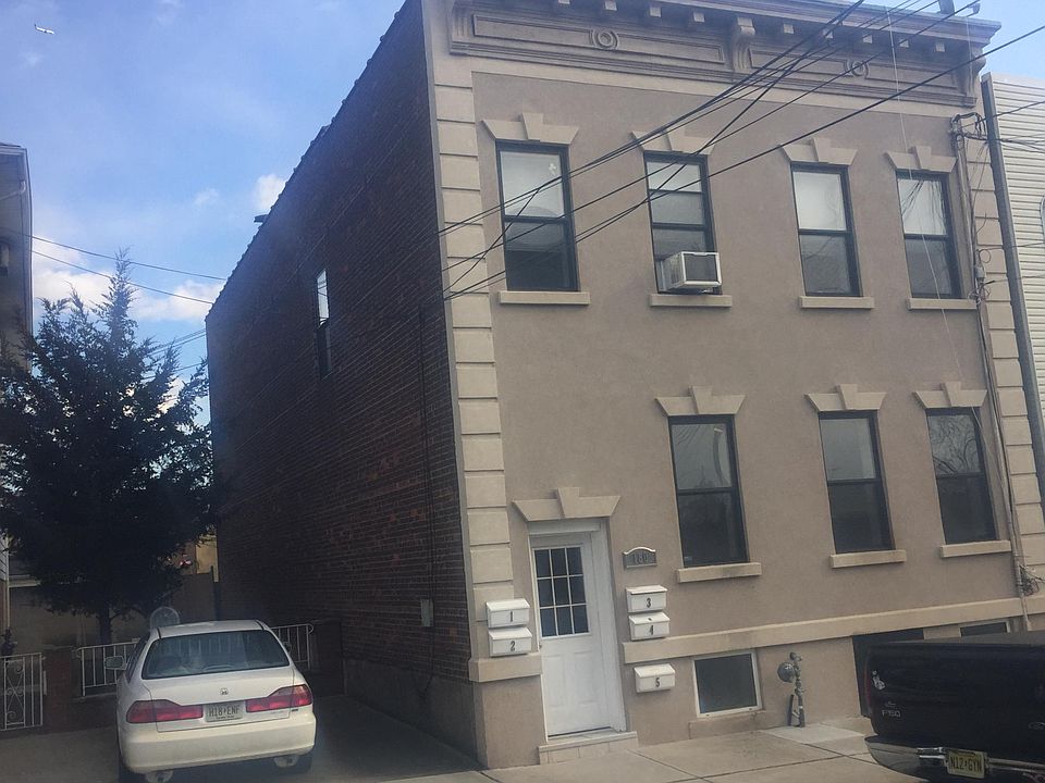 1st image of 180 Lincoln Pl APT 1