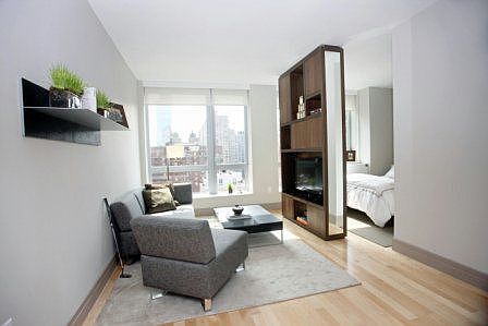 1st image of 200 W 72nd St APT 8C