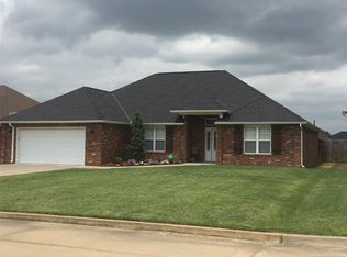 1403 Sweetgum Pl, McAlester, OK 74501