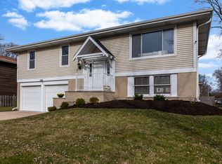 128 Pepperwood Dr, Bolingbrook, IL 60440