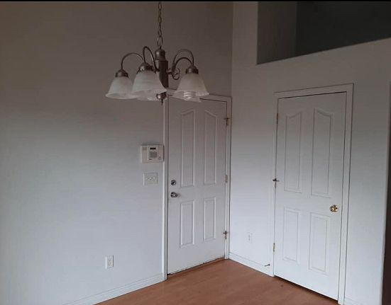 4th image of 1830 N Viola Dr