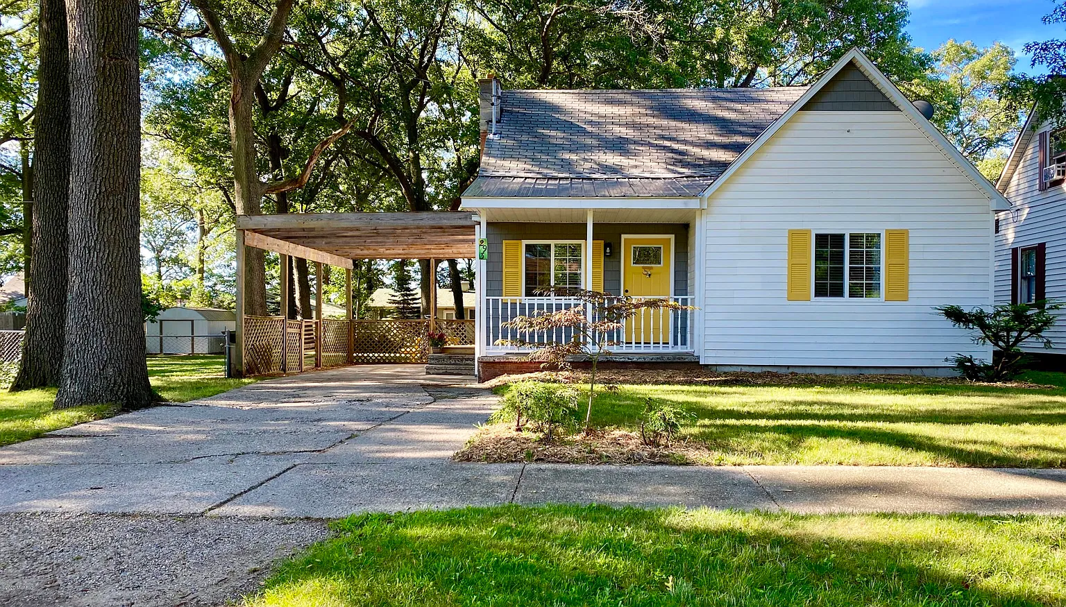 293 W Norton Ave photo 1