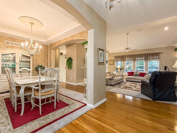 4th image of 6806 Whitetail Ln