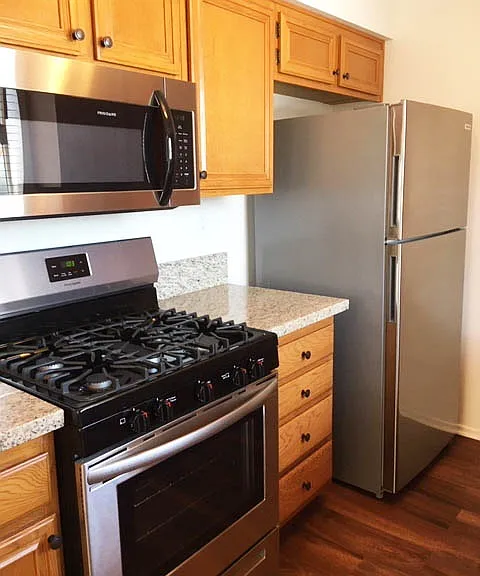 1427 Brockton Ave #204 — Photo 6