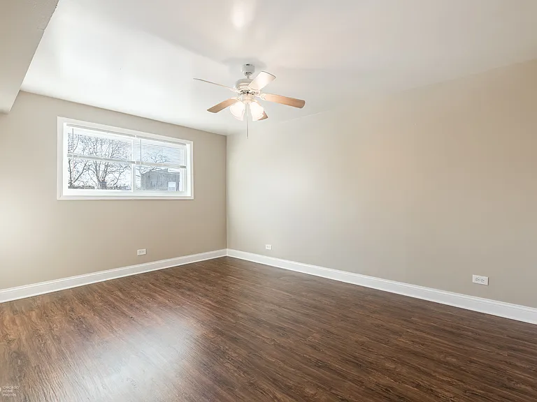 8237 S Drexel Ave #3E — Photo 11