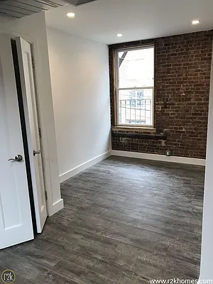 Rented by Realty 2000 Corp | media 19