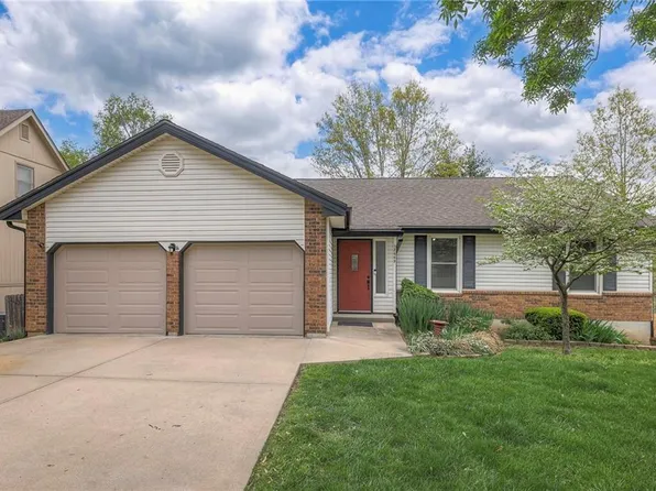 12465 S Ellsworth St, Olathe, KS 66062