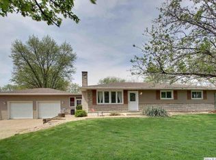 2124 S 24th St, Quincy, IL 62301