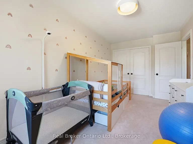 165 Margaret Dr — Photo 27