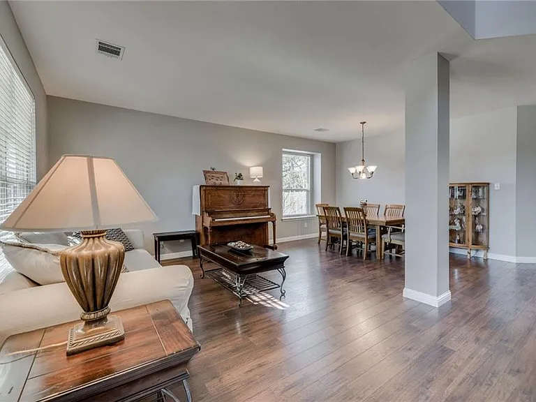 1405 Faustino Cv — Photo 23