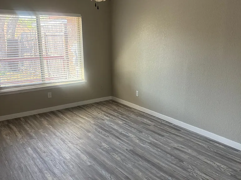3011 Timothy Ln — Photo 10