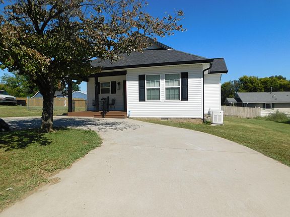2nd image of 202 W Legion Dr