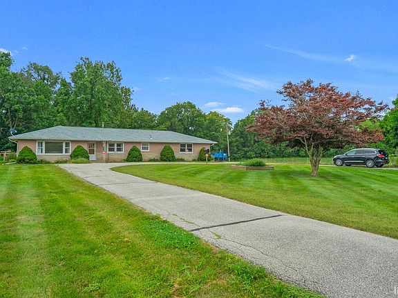 3rd image of 3567 W State Road 218