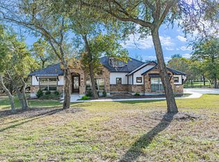 140 Wood Valley, Adkins, TX 78101