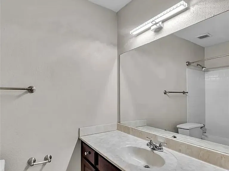 6900 Roswell Rd #10Q — Photo 11