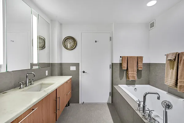 Rented by Compass | media 32