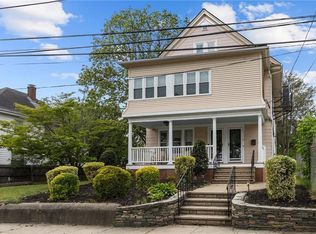 61 Grace St, Cranston, RI 02910