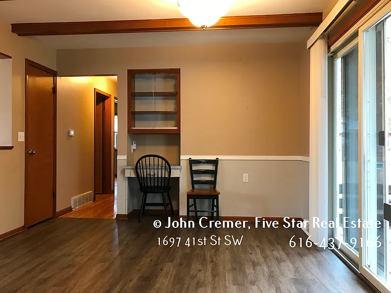 1697 41st St SW — Photo 15
