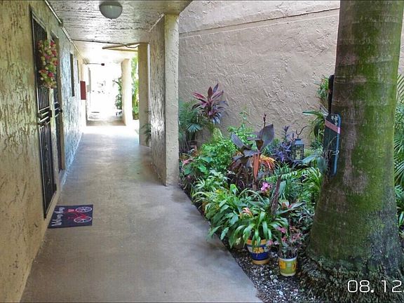 3rd image of 130 NW 87th Ave APT H105