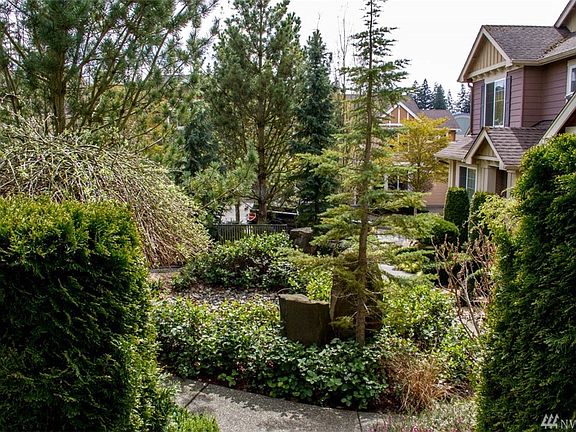 5th image of 918 148th Ln SE