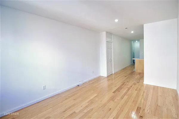 Rented by Corcoran | media 31