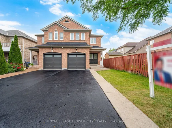 25 Skylar Cir, Brampton, ON L6P 0Z4