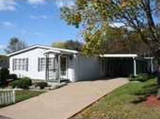 131 Rock Lake Dr, Zelienople, PA 16063