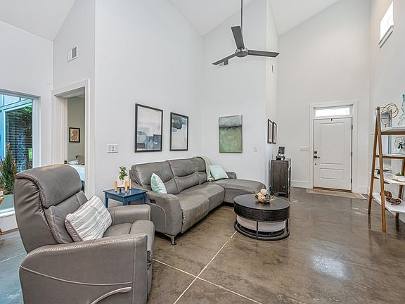 5th image of 4961 W Liberty Park Cir