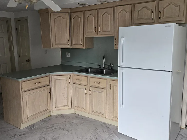 205 Pine St #2 — Photo 1