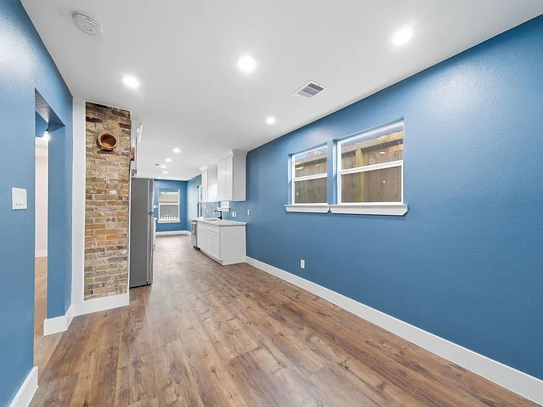 1210 Crockett St #B — Photo 10