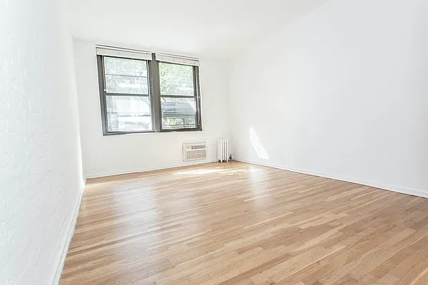 Rented by Pinnacle City Living | media 8