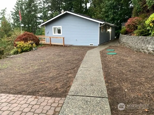 141 Seamount Drive, Brinnon, WA 98320
