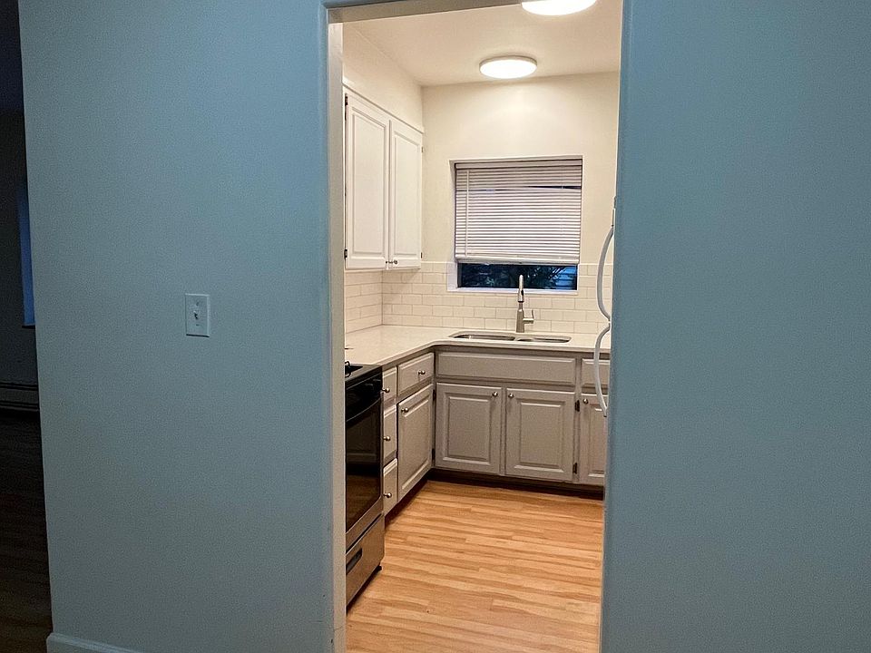 In dining area looking in to kitchen