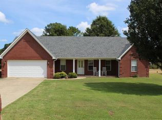 498 Laxton Ln, Munford, TN 38058