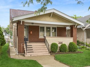 1004 Mapleton Ave, Oak Park, IL 60302